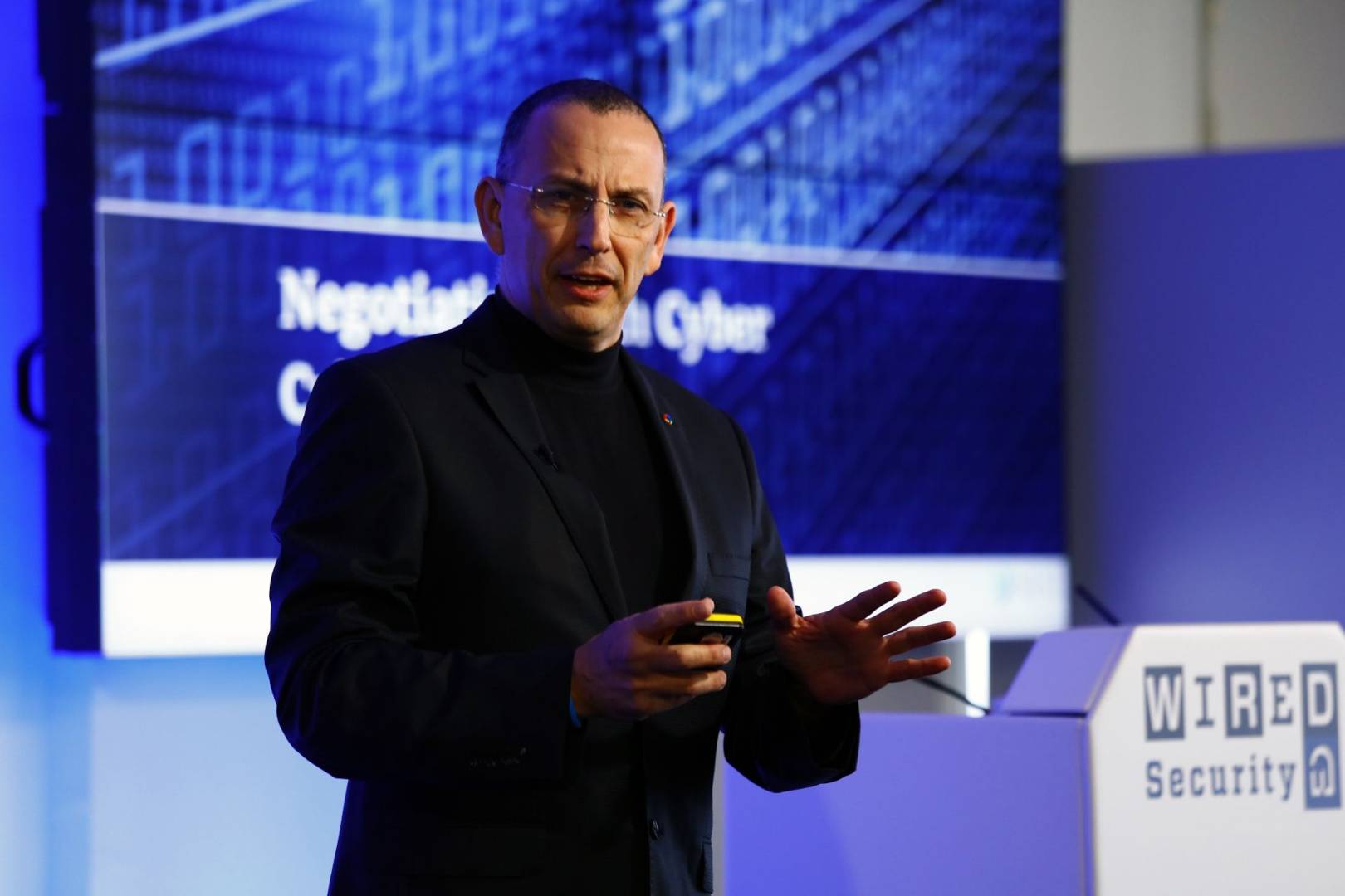 How to negotiate with hackers? Emoji, WhatsApp and a little bit of flattery