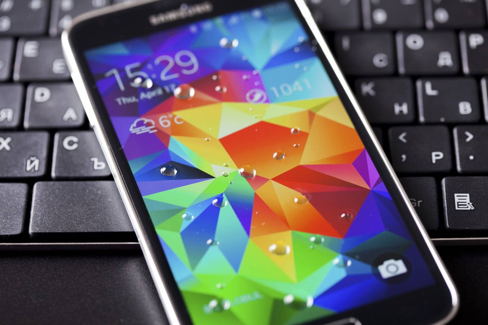 Google set to take on Apple with its own range of branded phones