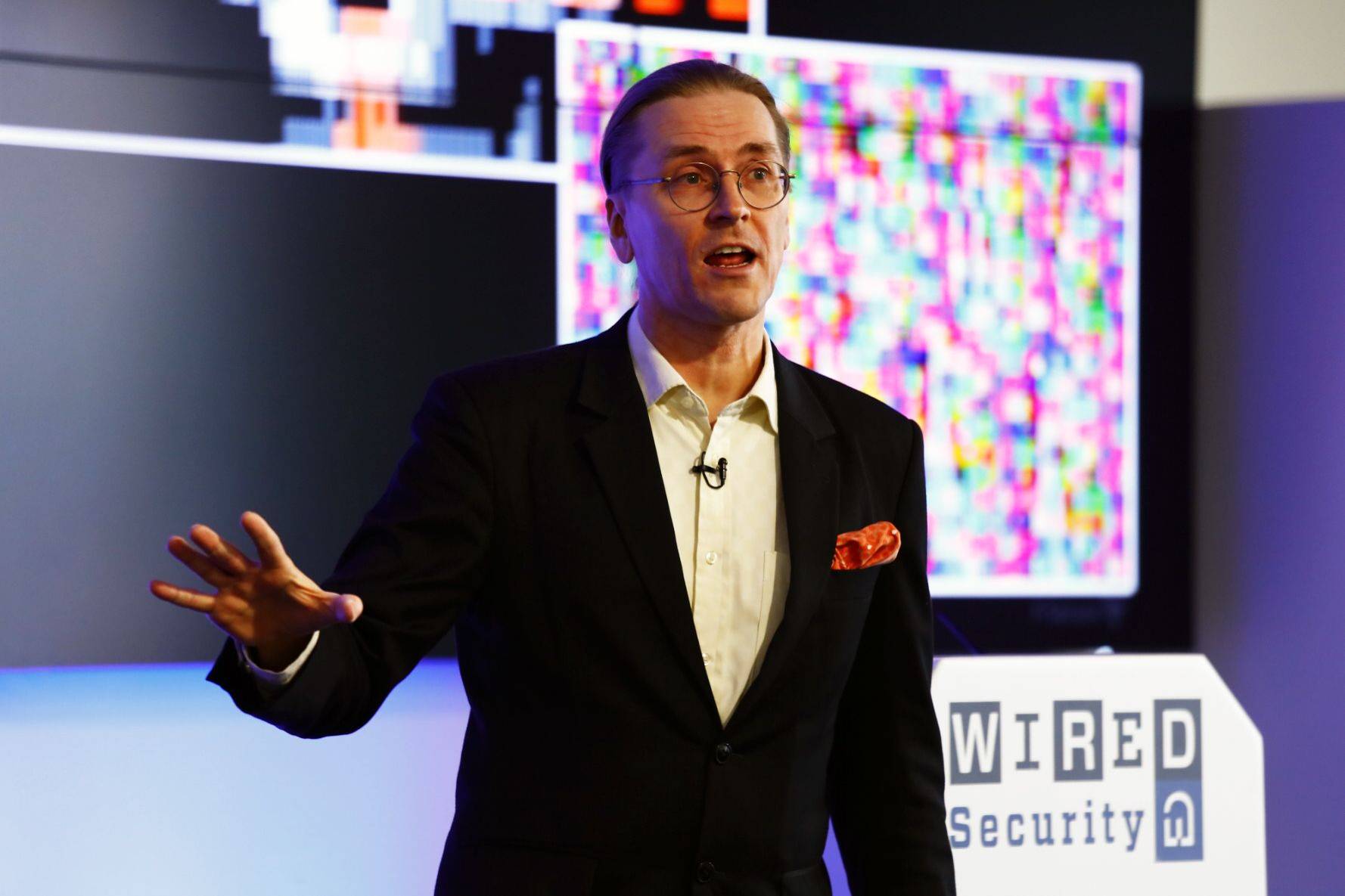 Forget 'hackers in hoodies,' cybercriminals are the new Mafia