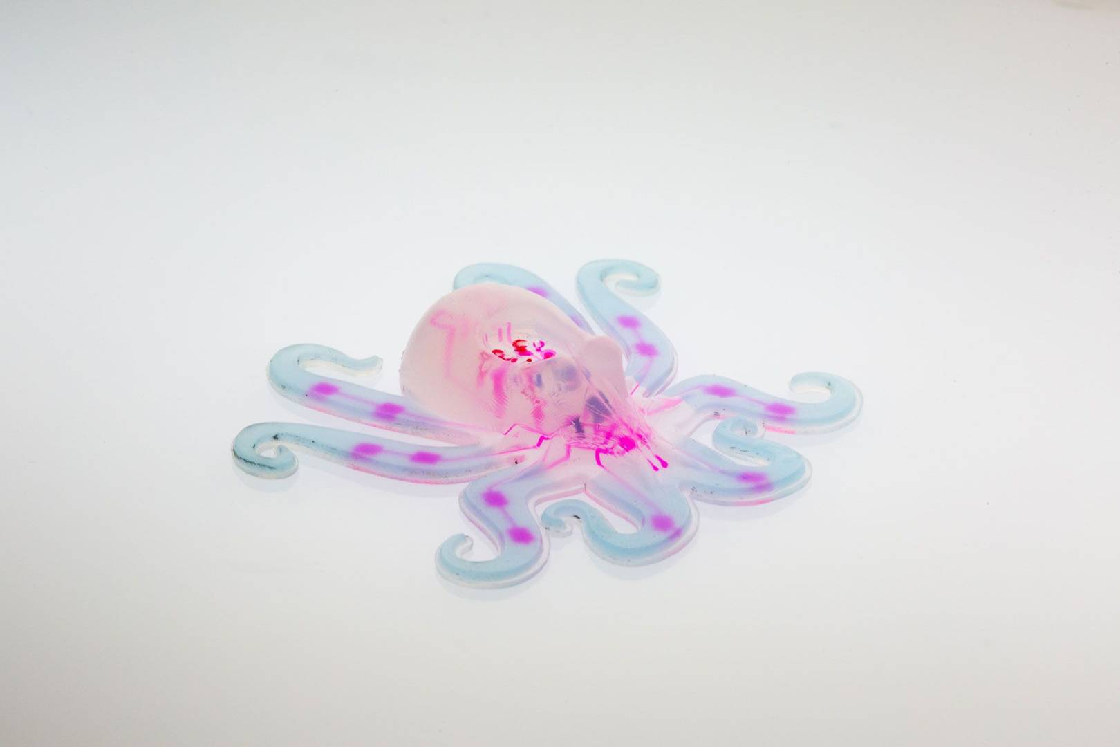 Batteries not included: Meet Octobot – the first entirely soft, autonomous robot