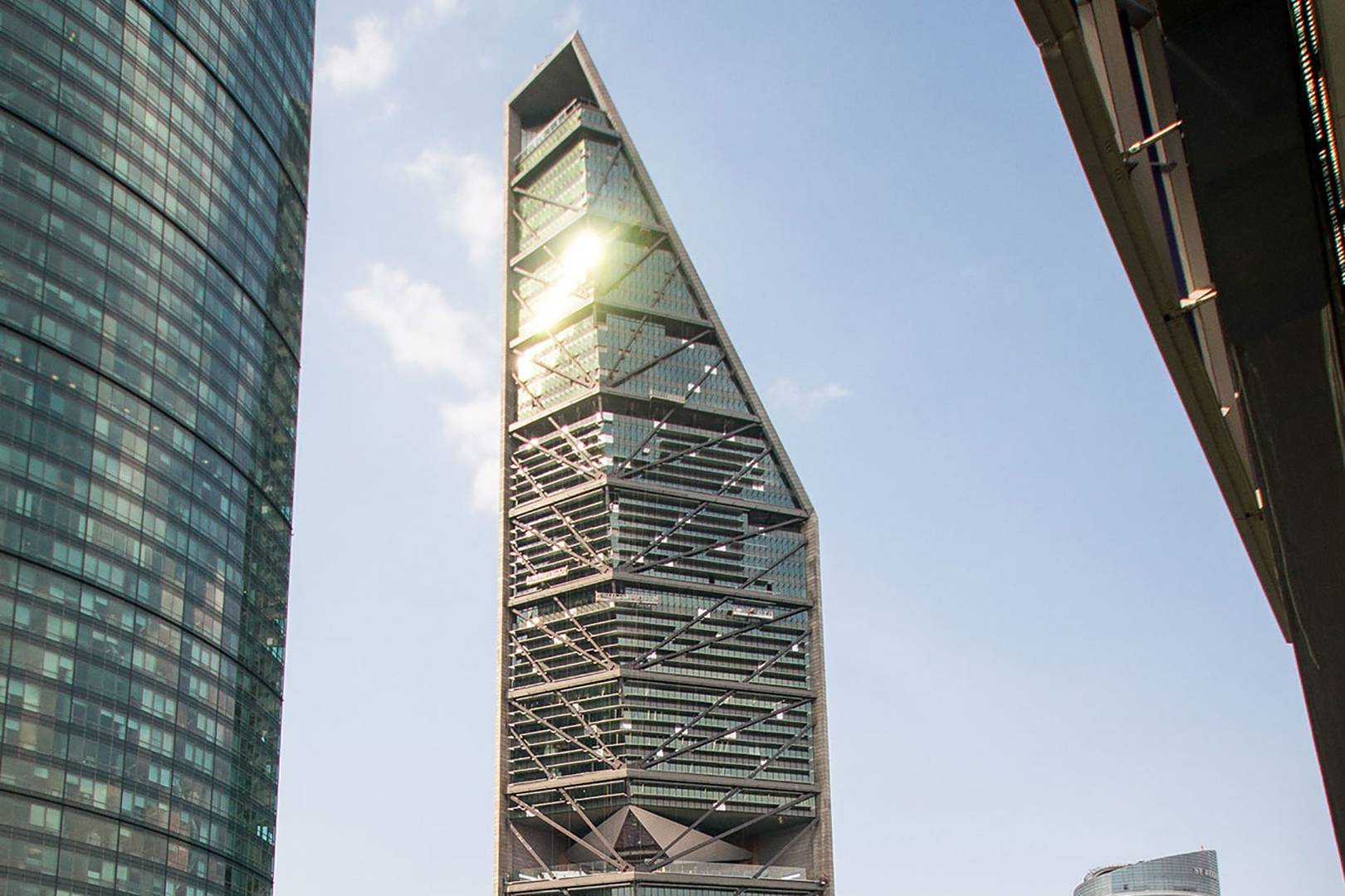 How to build skyscrapers that can withstand earthquakes