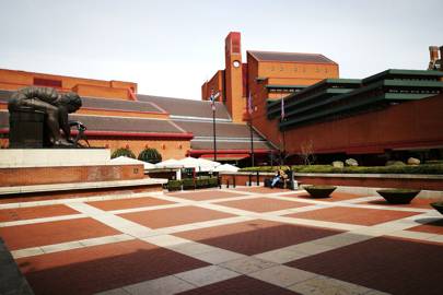 The P9 can export images in RAW format as well as high-quality JPEGS