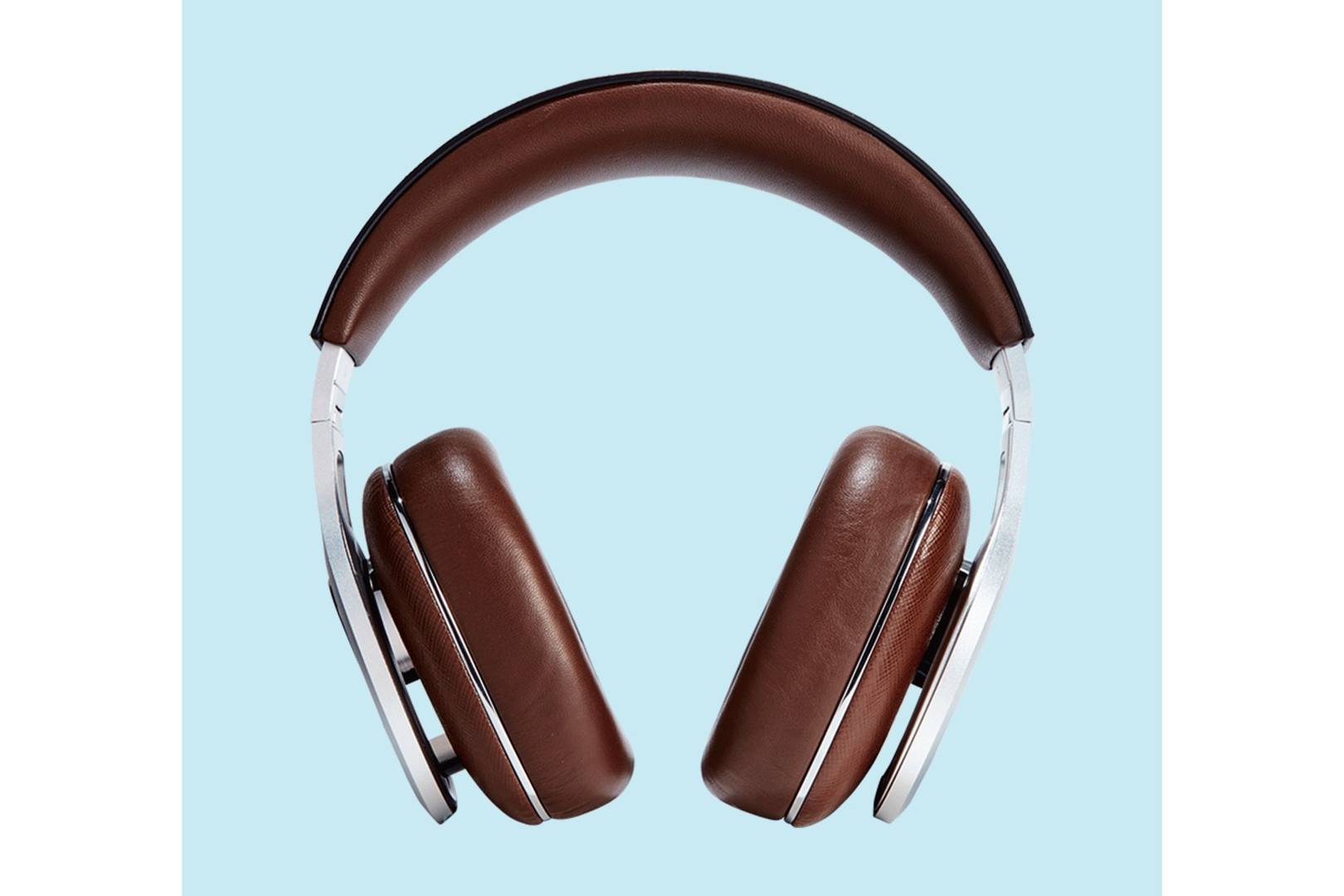 Gear WIRED loves: Luxurious leather watches and gadgets