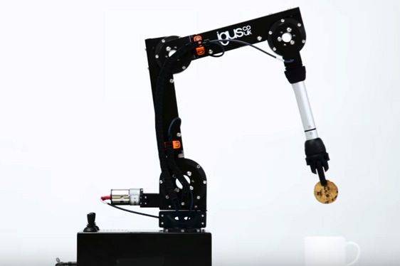 What's the best biscuit for dunking? We use robots and physics to settle the debate