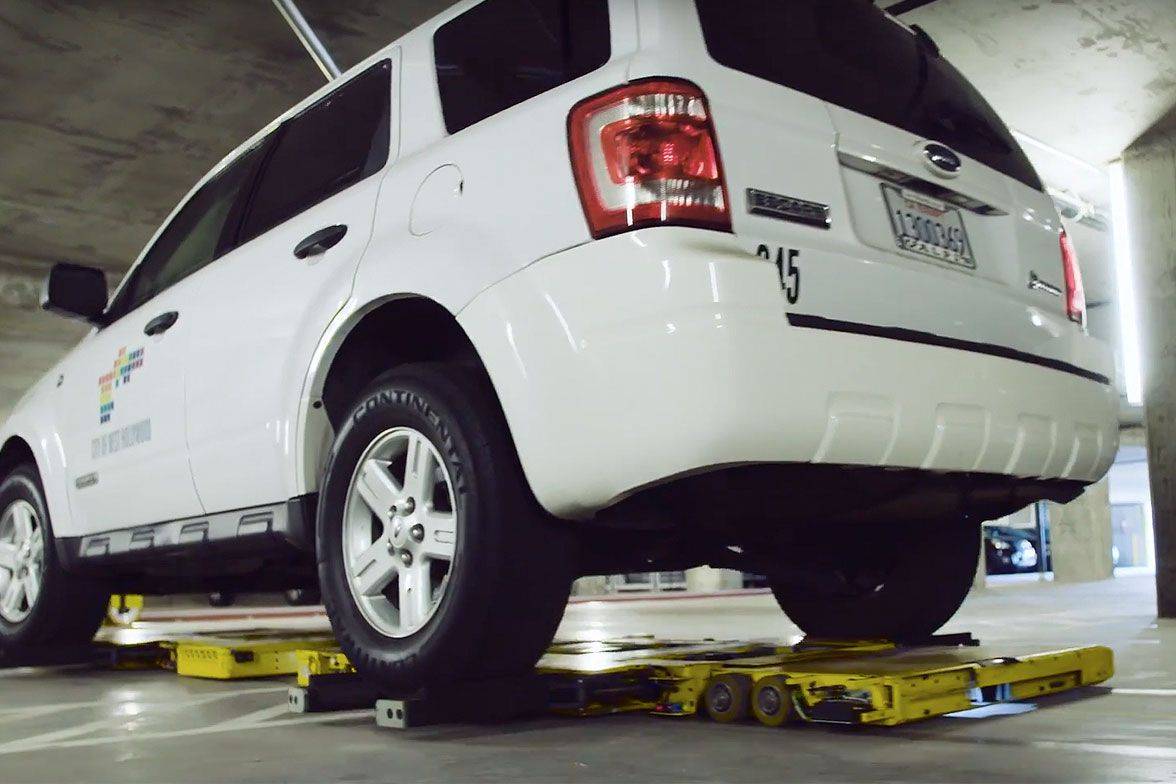 Robots parking cars: The garage of the future