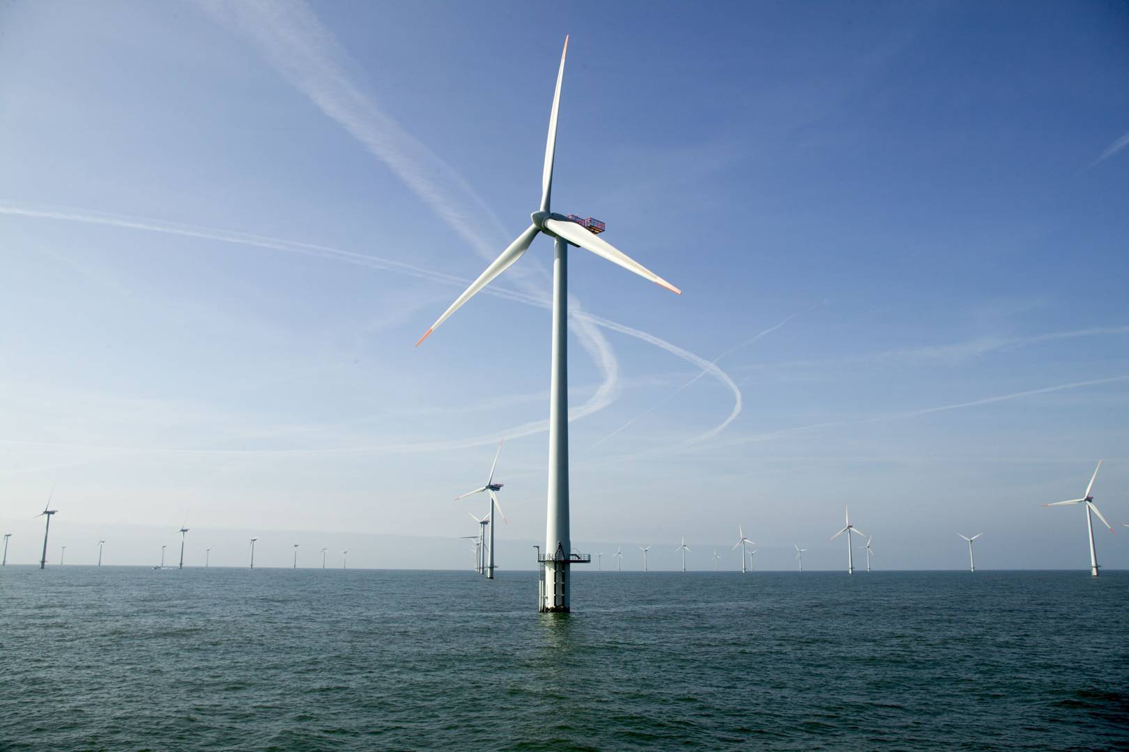 World’s largest offshore wind farm gets green light from UK government