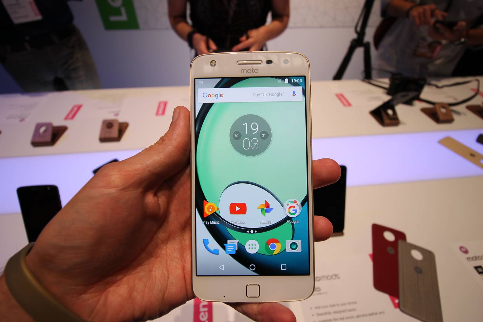 Holy cats! The Moto Z Play has a 50-hour battery life