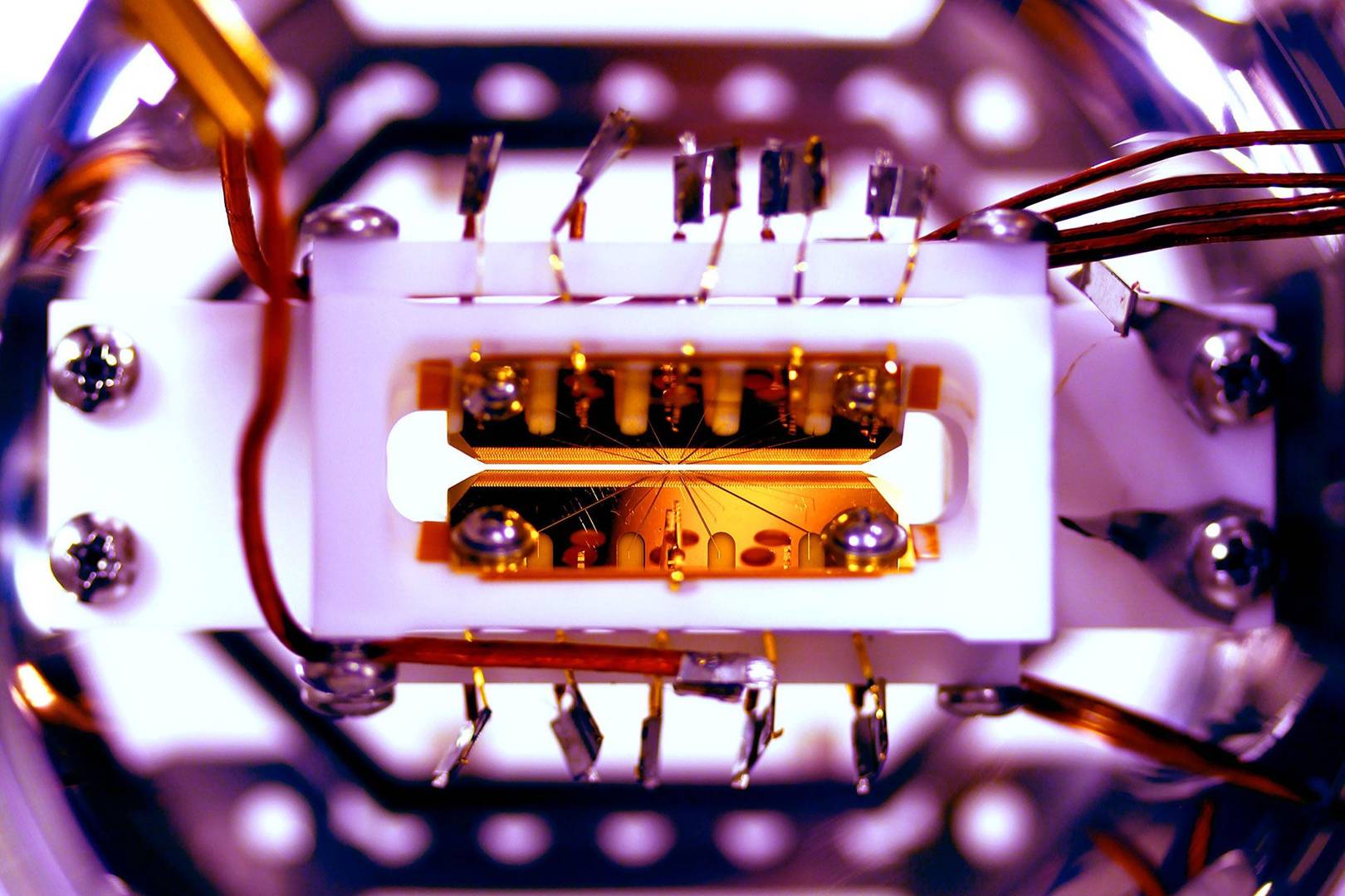 Engineers just created a programmable quantum computer