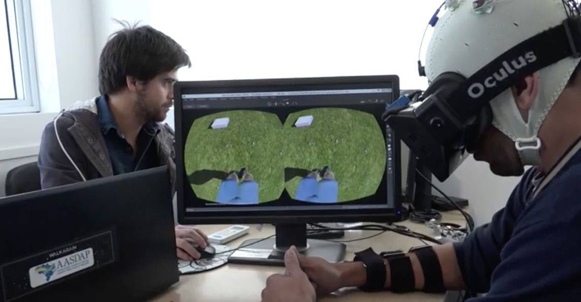 Using virtual reality and brain training to help paraplegics walk