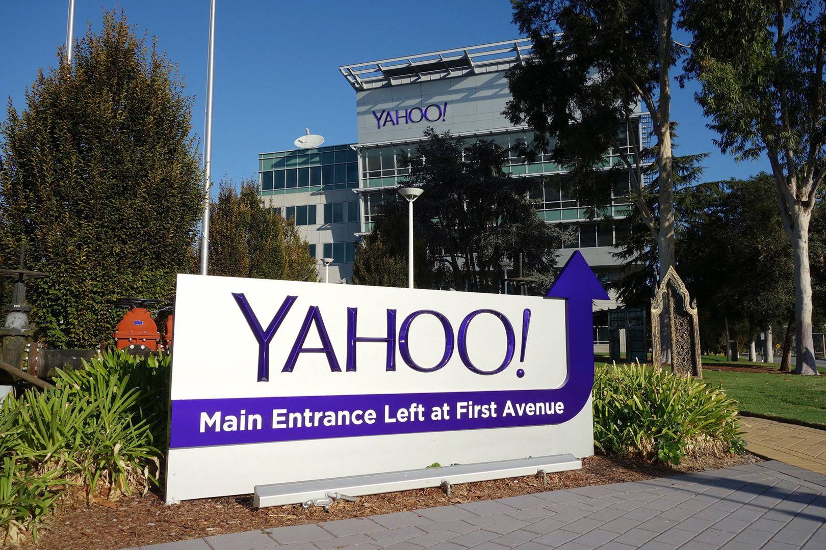 Verizon is reportedly on the verge of buying Yahoo for £3.8bn