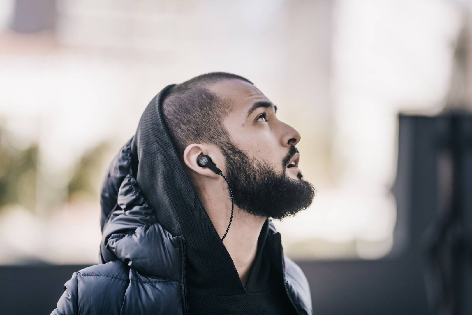 Bang and Olufsen unveils wireless Beoplay H5 earphones