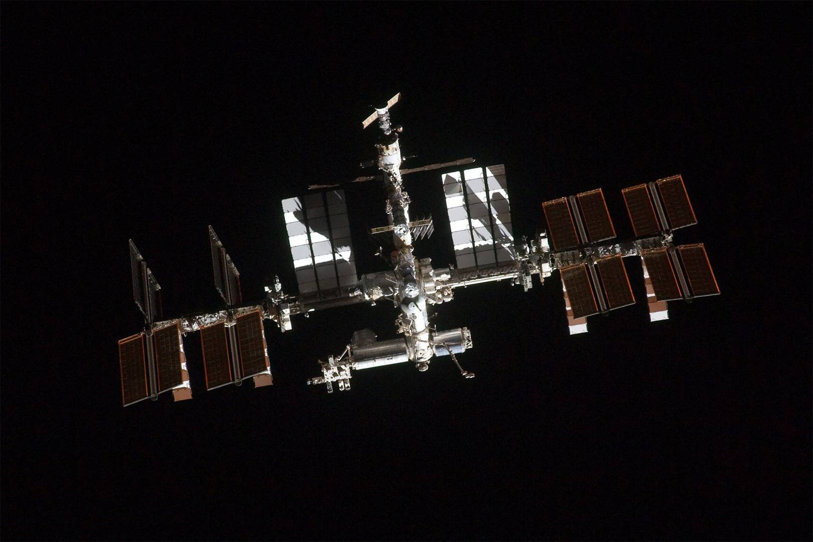 Nasa hopes to put the ISS in private hands in the mid 2020s