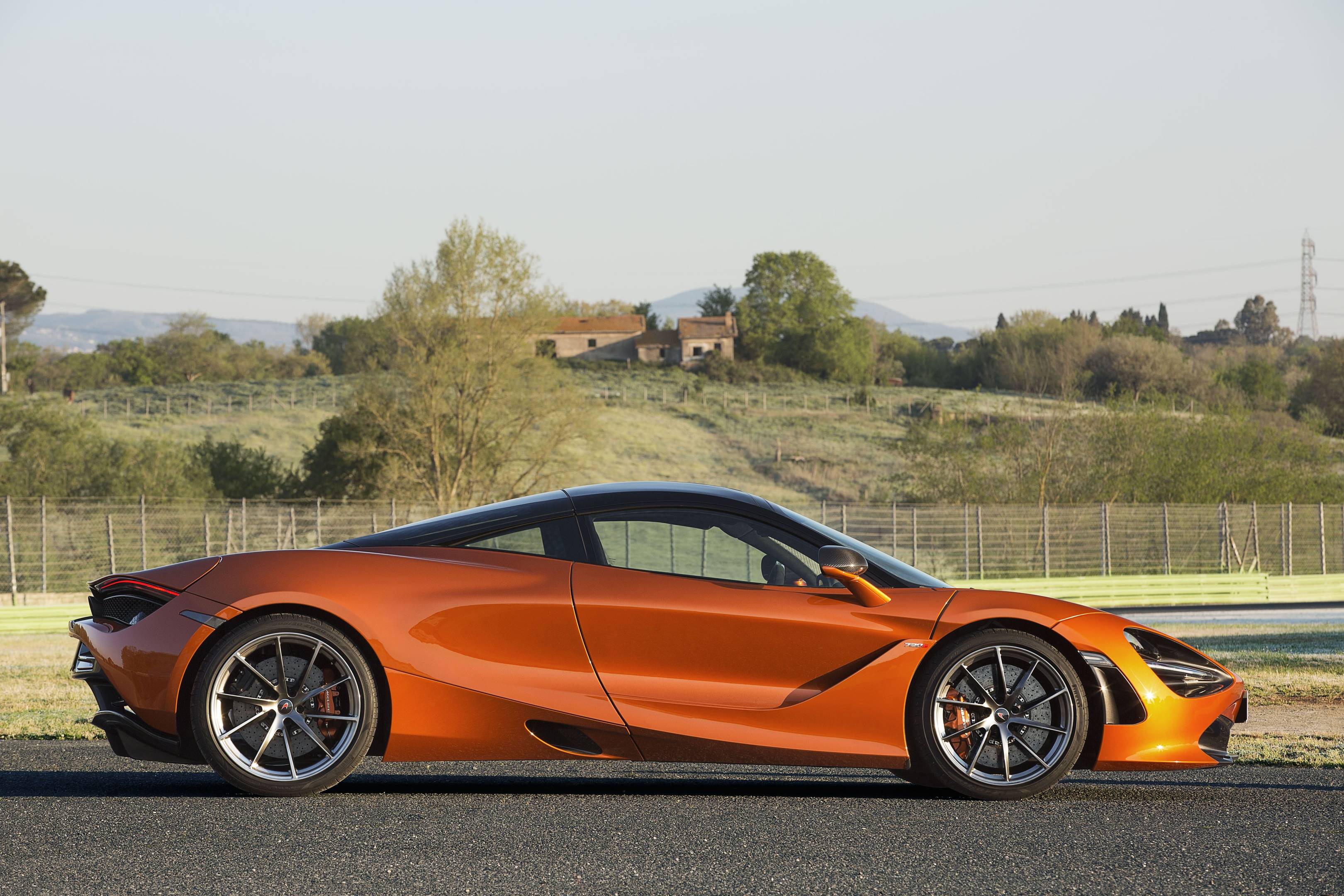 Mclaren 720s Review More Theatre Than A Ferrari Wired Uk