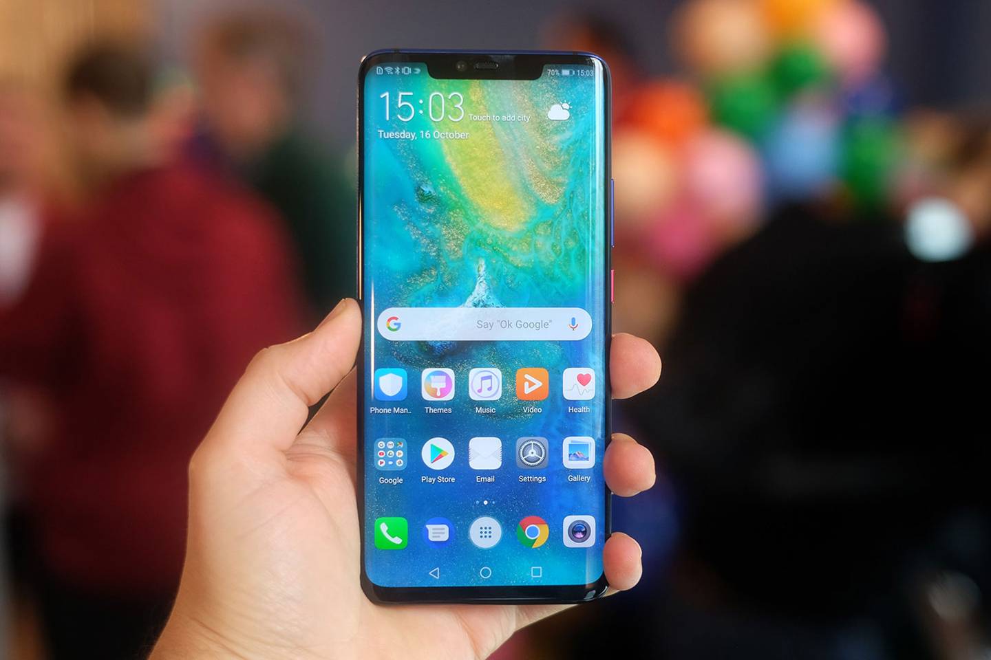The Huawei Mate 20 Pro is what the iPhone XS should be