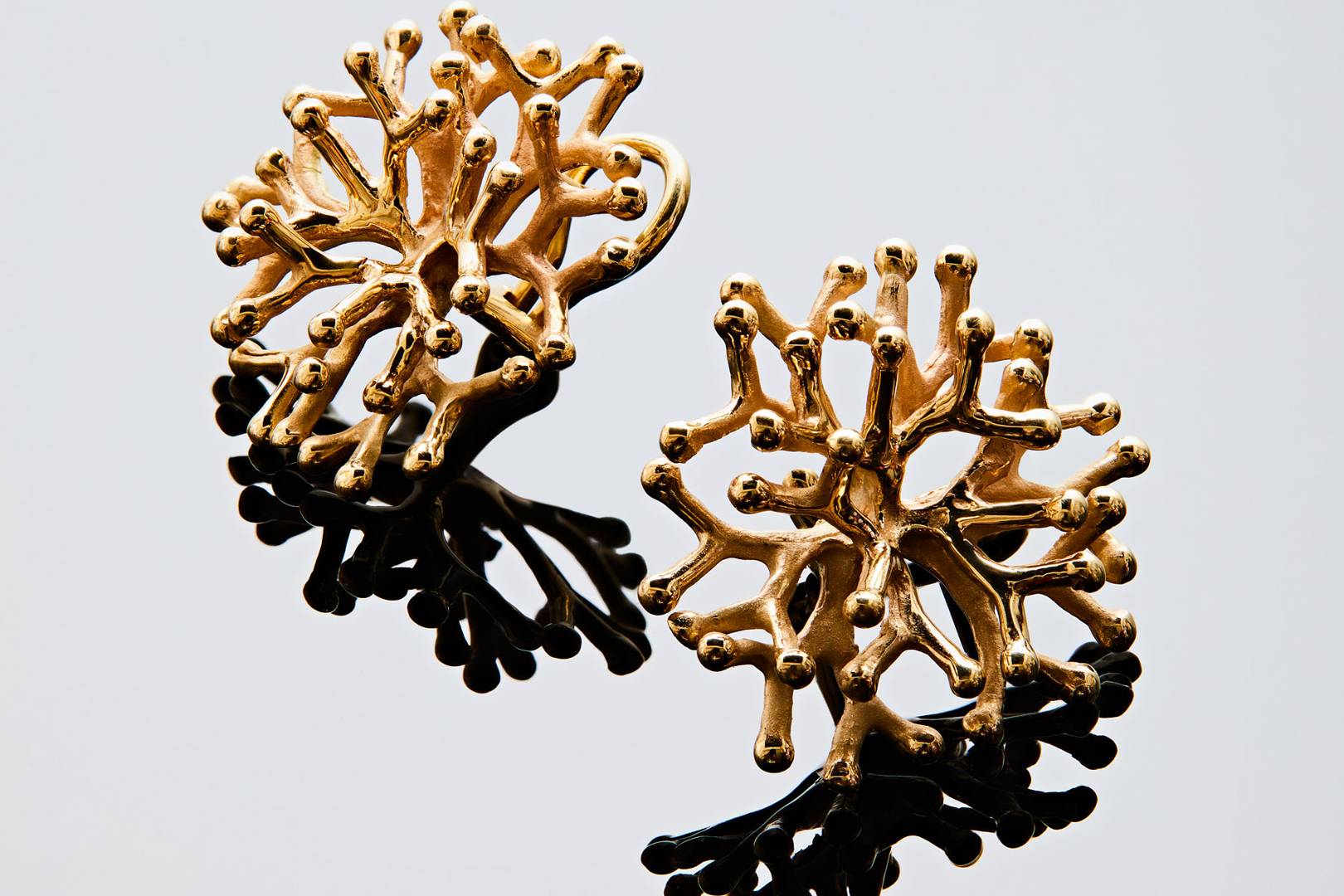 Don't dump your old phone, turn it into glitzy gold jewellery instead