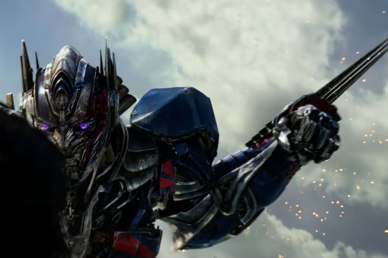 Transformers: The Last Knight trailer sees a killer Optimus Prime...and King Arthur