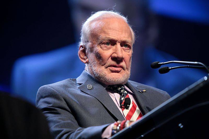 Buzz Aldrin was evacuated from the South Pole due to altitude sickness