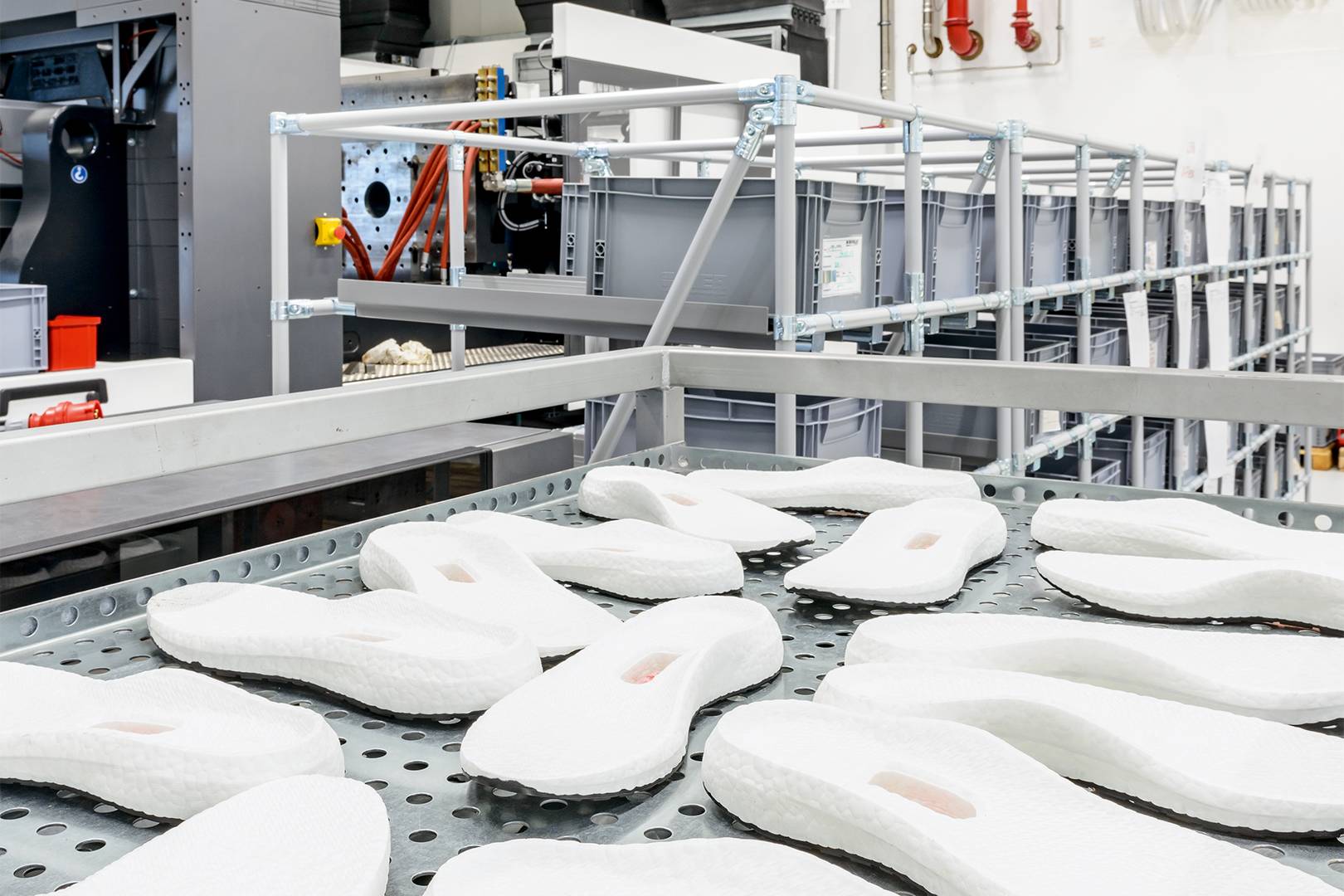 Роботизированная фабрика adidas