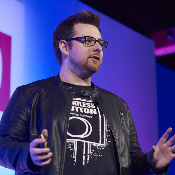 TomSka thinks you suck (but that's okay) | WIRED UK