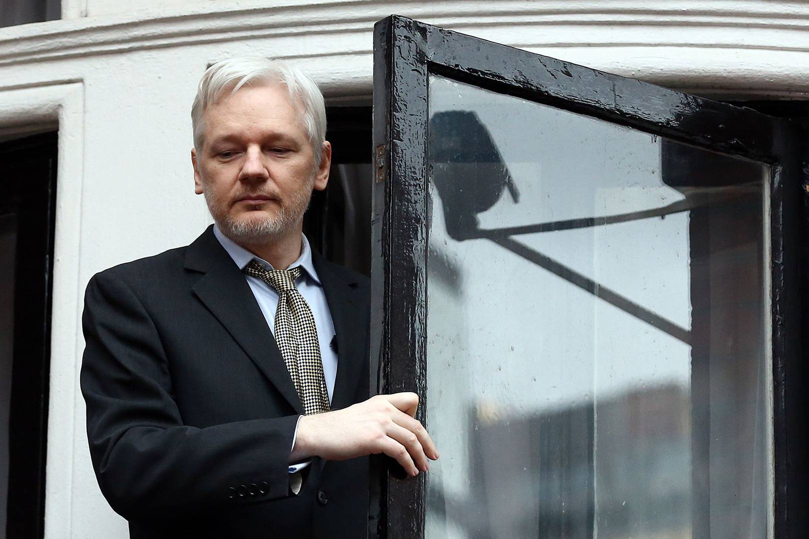 Swedish prosecutors drop Julian Assange rape investigation after all options are 'exhausted'