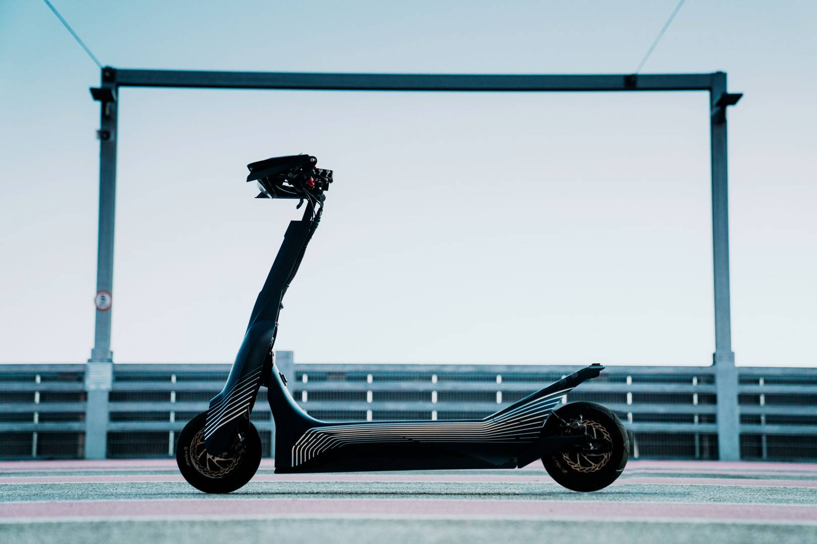 This bizarre electric racing scooter goes as fast as a car – Weekday Times