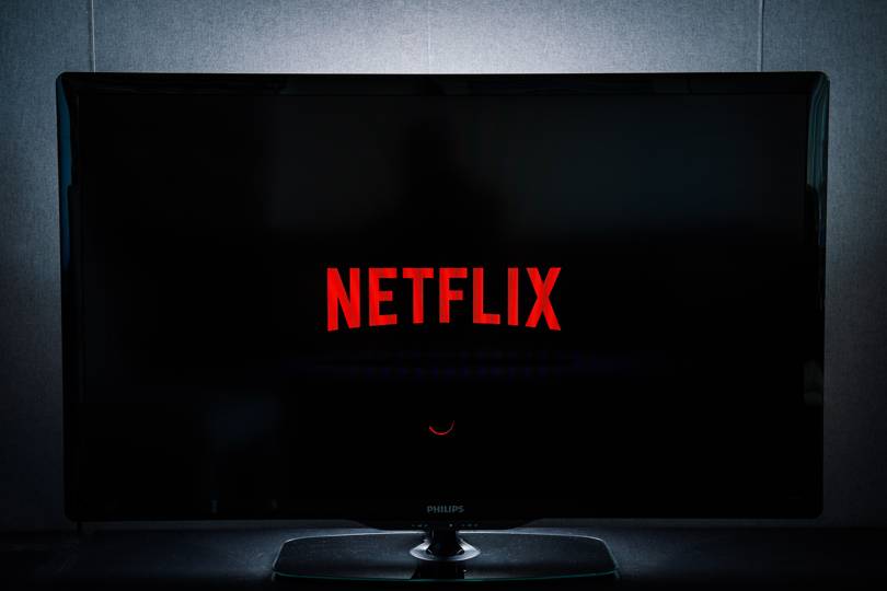 netflix download episodes for new flat