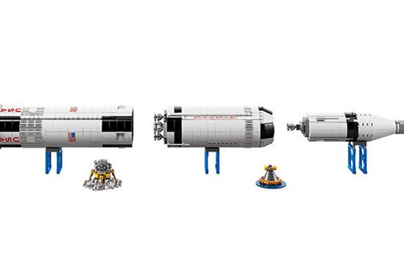 Behold the metre-high LEGO Apollo Saturn V rocket made from 1,969 pieces