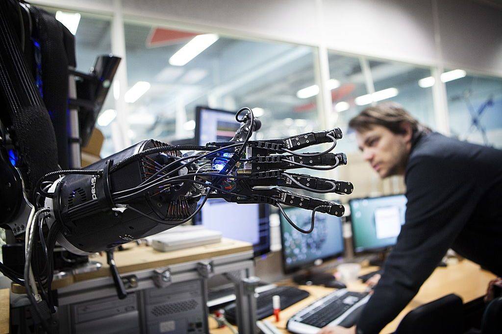 Could we soon 'upgrade' our bodies? Extreme bionics will create modular superhumans