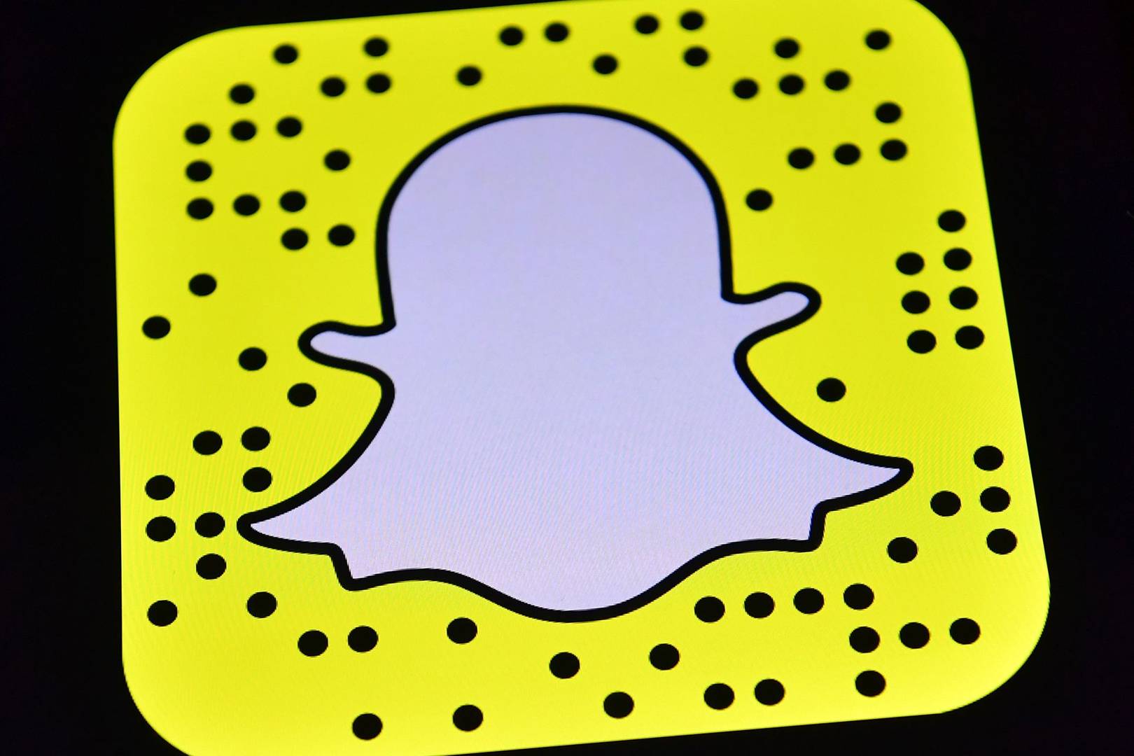 Snapchat adds Group Chats for up to 16 people. Here’s how to use them