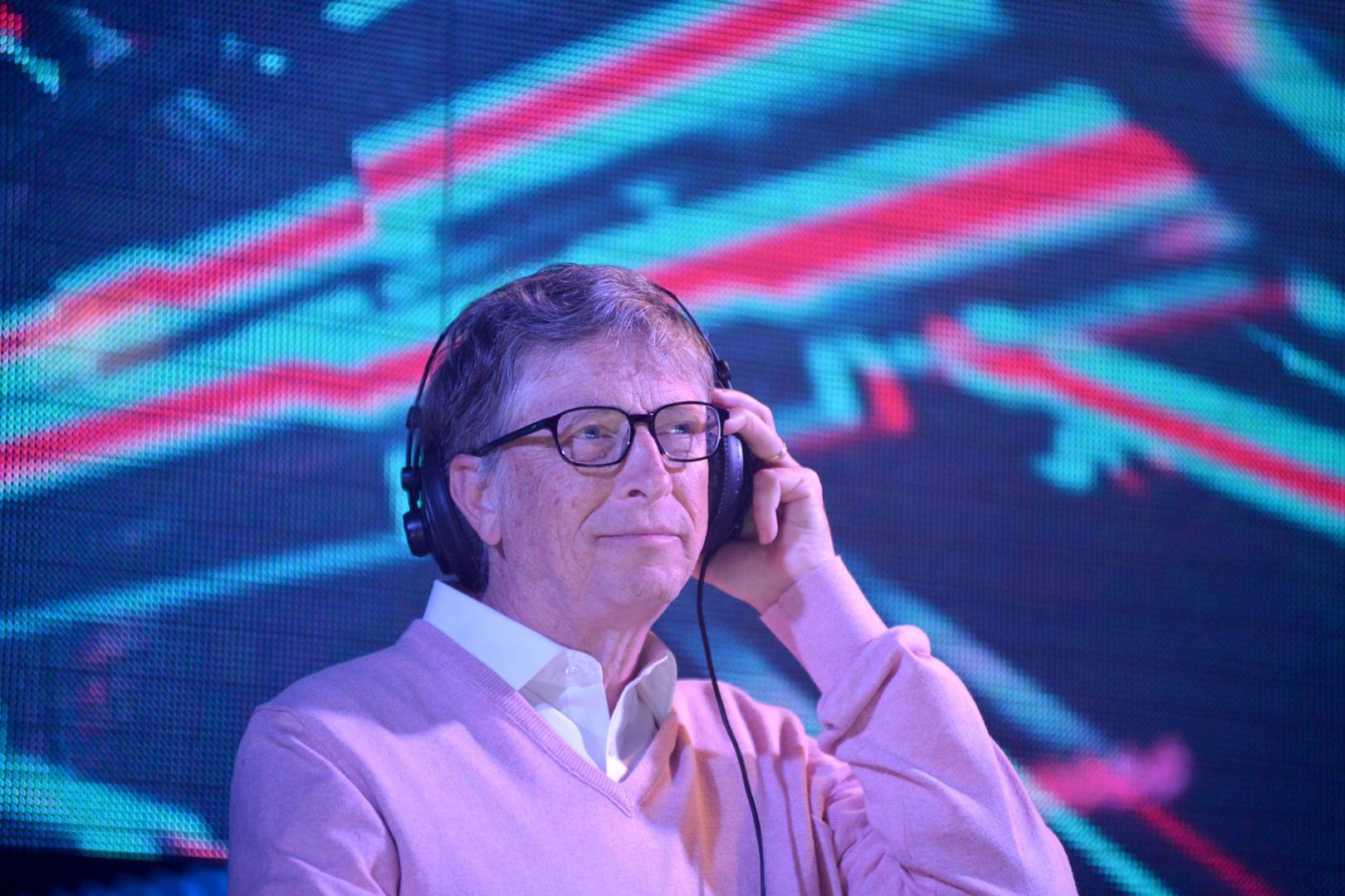 Bill Gates just gave away another huge chunk of his fortune