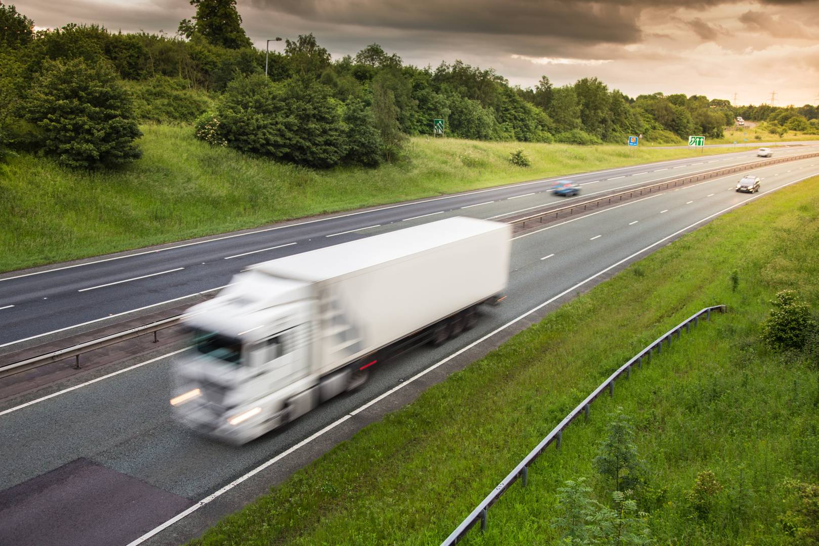 The UK is about to start testing self-driving truck platoons