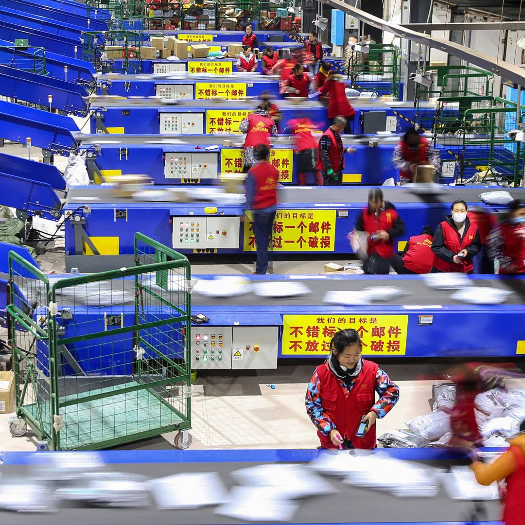 Image: In China, the prestige of online shopping is fuelling a debt crisis