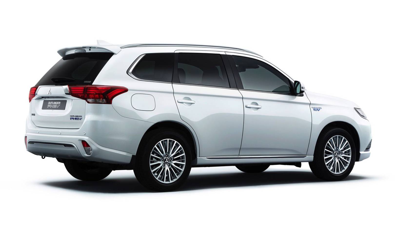 Resultado de imagen de mitsubishi outlander phev 2019