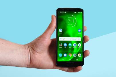 the moto g6 exposes the identity crisis plaguing android s top end - fortnite moto g6 download