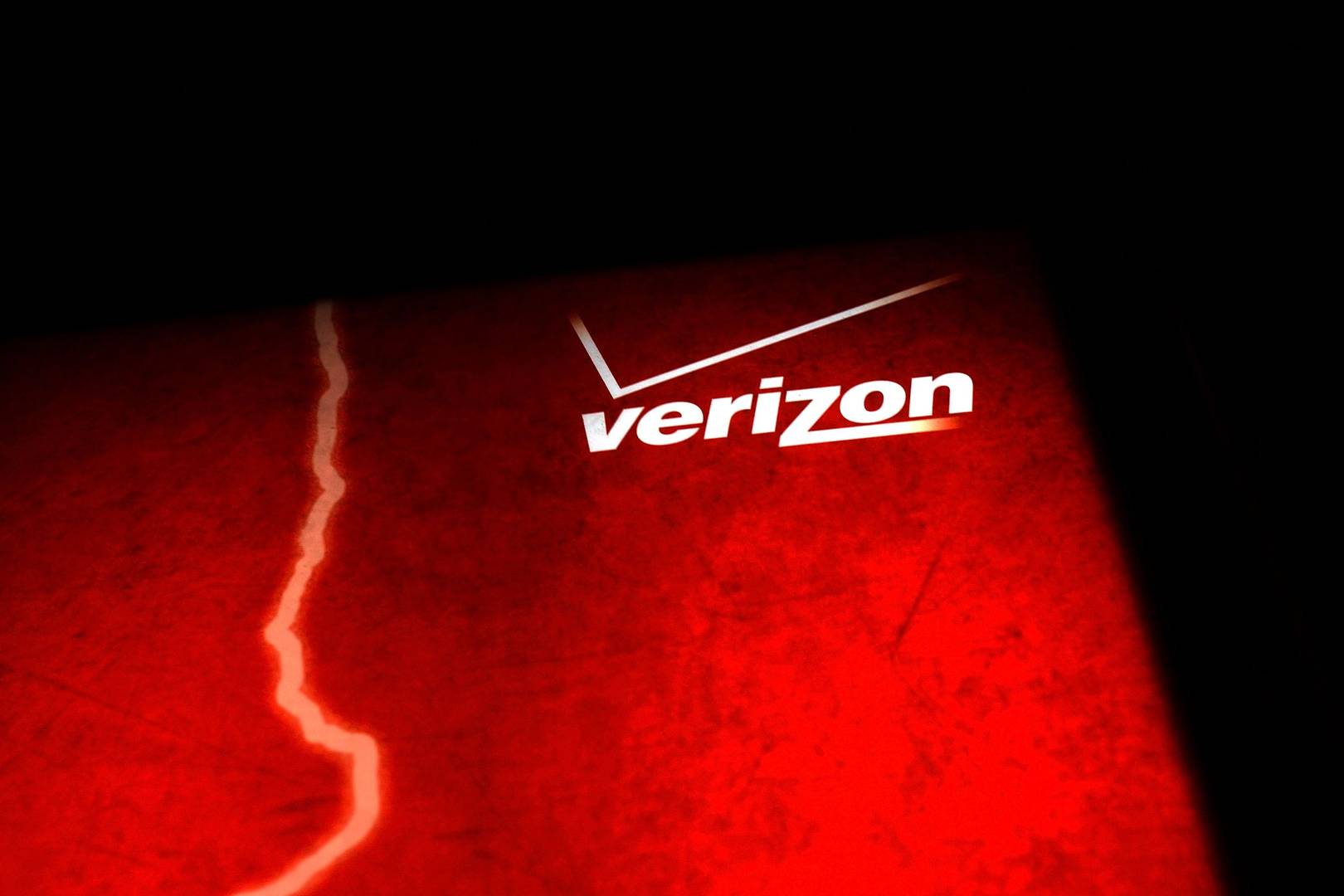 Six million Verizon accounts exposed after cloud server security flaw