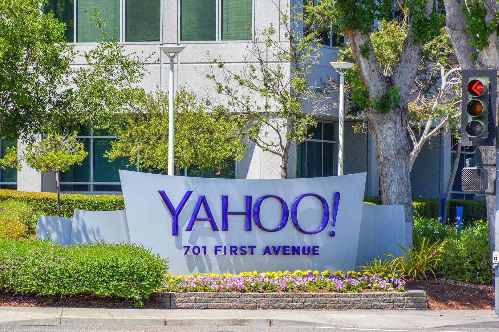 US authorities set to indict four people over Yahoo's 2014 hack