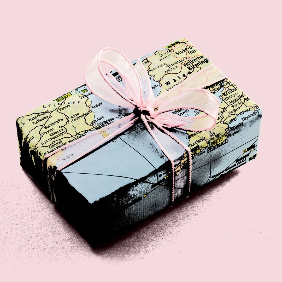 Image: How to wrap your presents properly and help save the planet