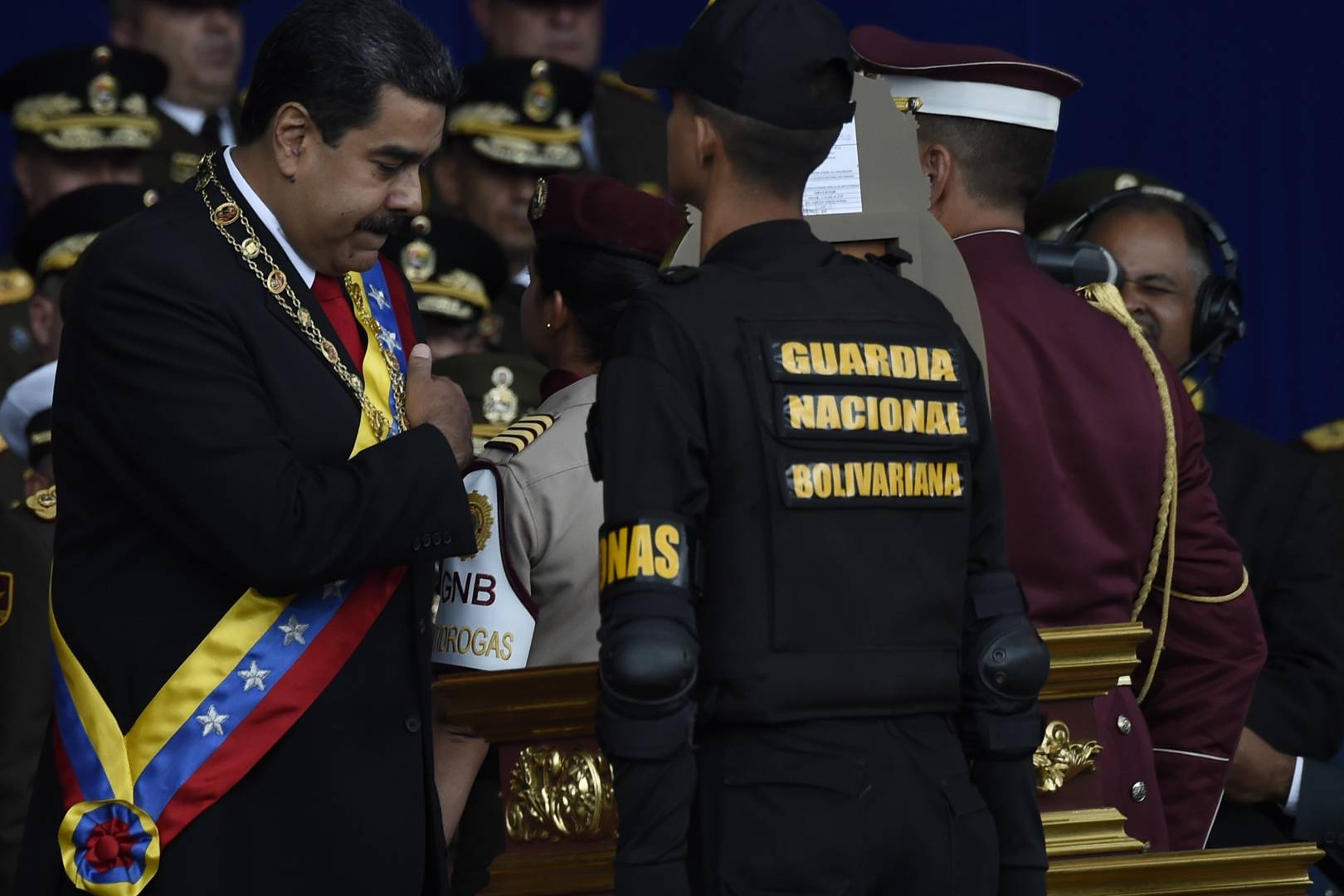 Monday briefing: Drones used in assassination attempt on Venezuelan president