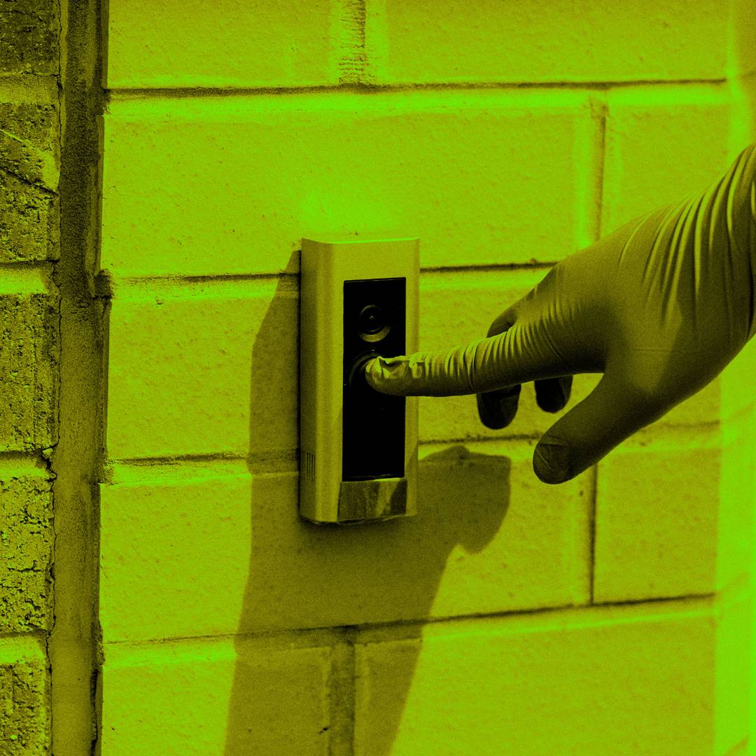 Image: Lockdown is a feeding frenzy for door-to-door salespeople