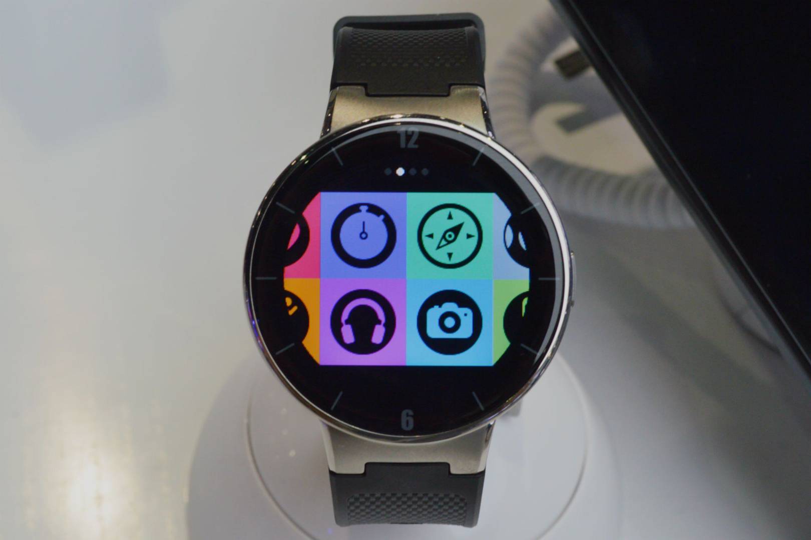 smartwatch that works with iphone
