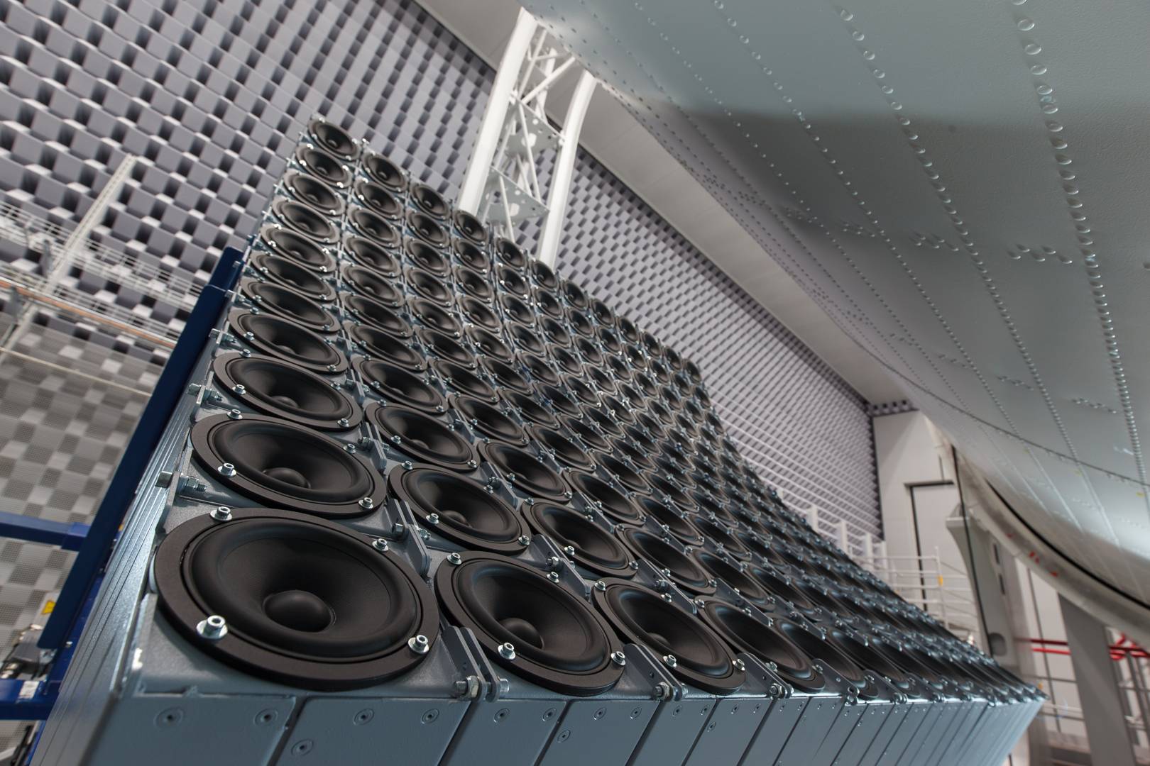 Hate plane noise? This lab is trying to crack the problem