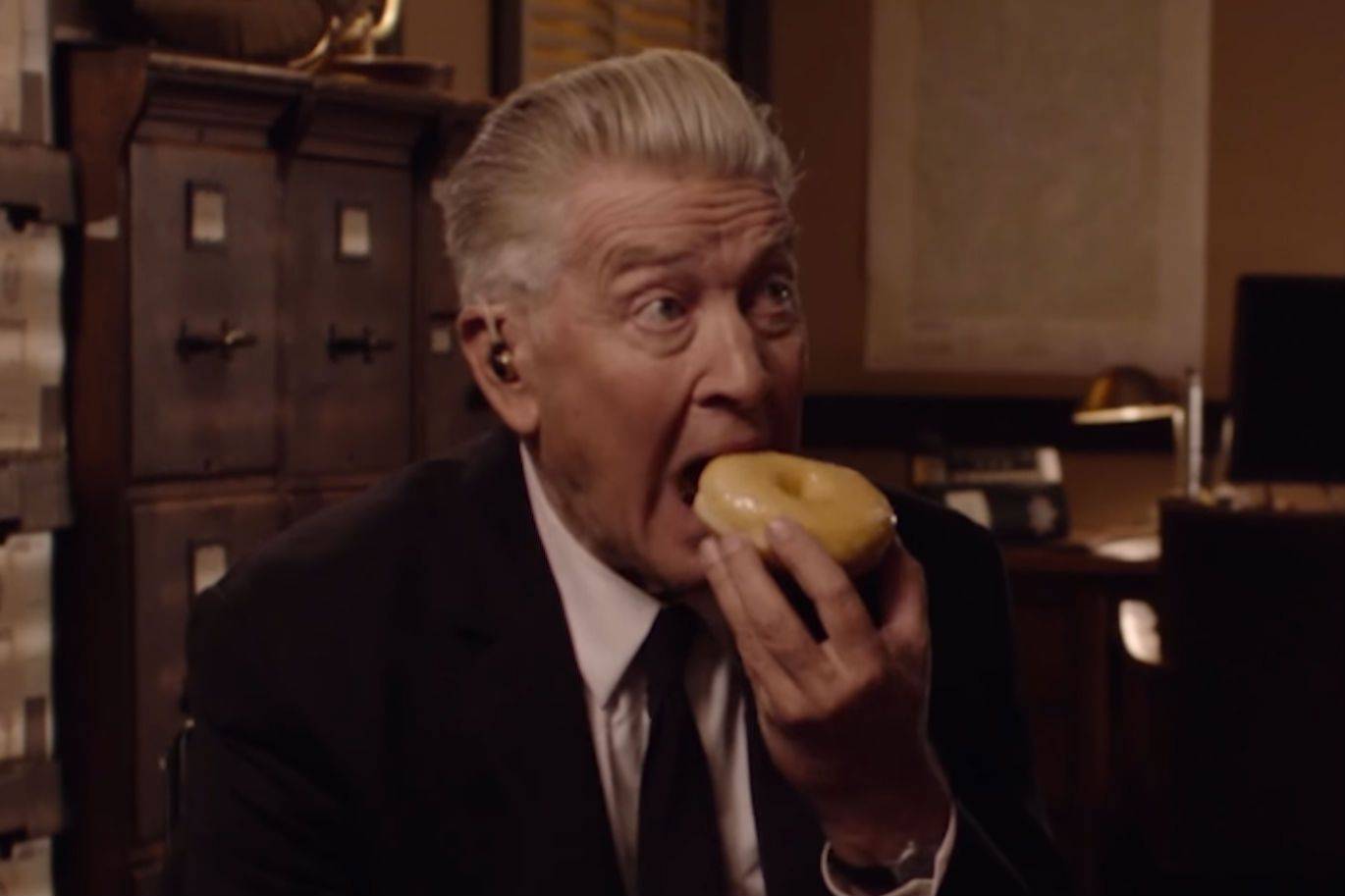 David Lynch teases Twin Peaks fans with new 'donut' trailer