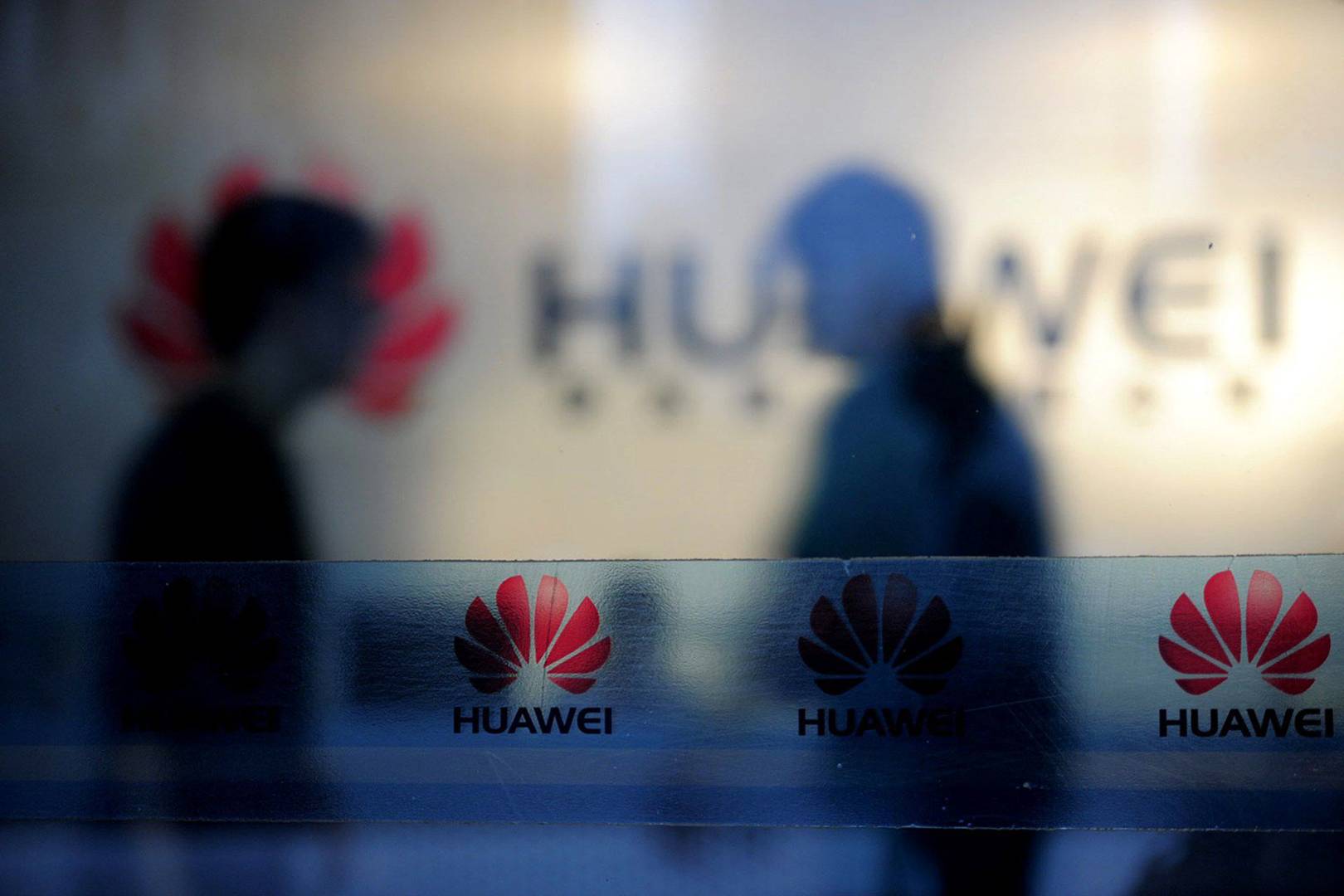 Thursday briefing: Huawei's next flagship phone will ship without Google integration