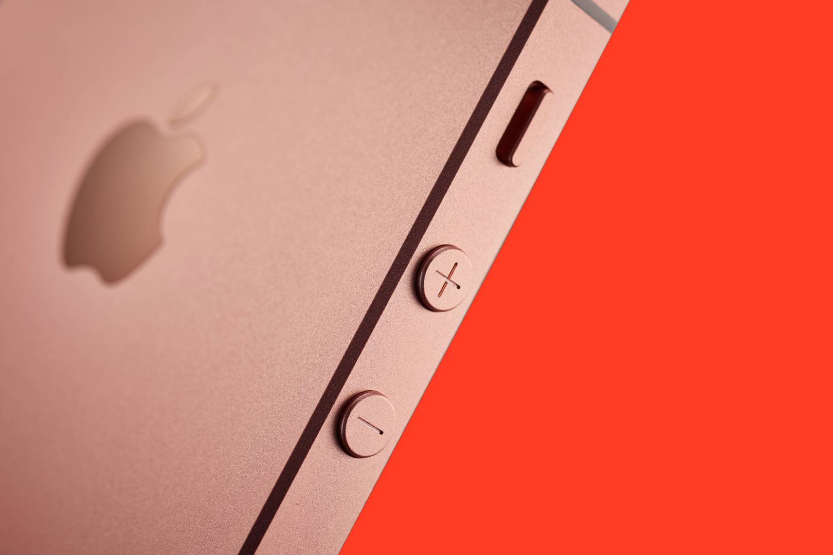 Friday briefing: Apple is the world's first trillion-dollar company