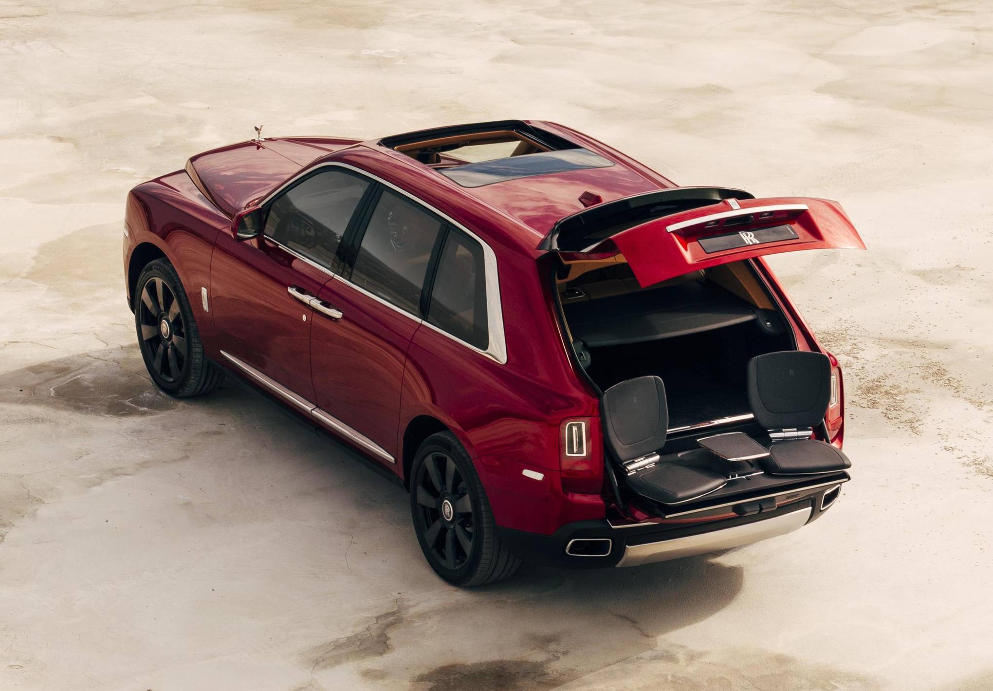 The Best Bit Of The New 2018 Rolls Royce Cullinan Is A Pair Of