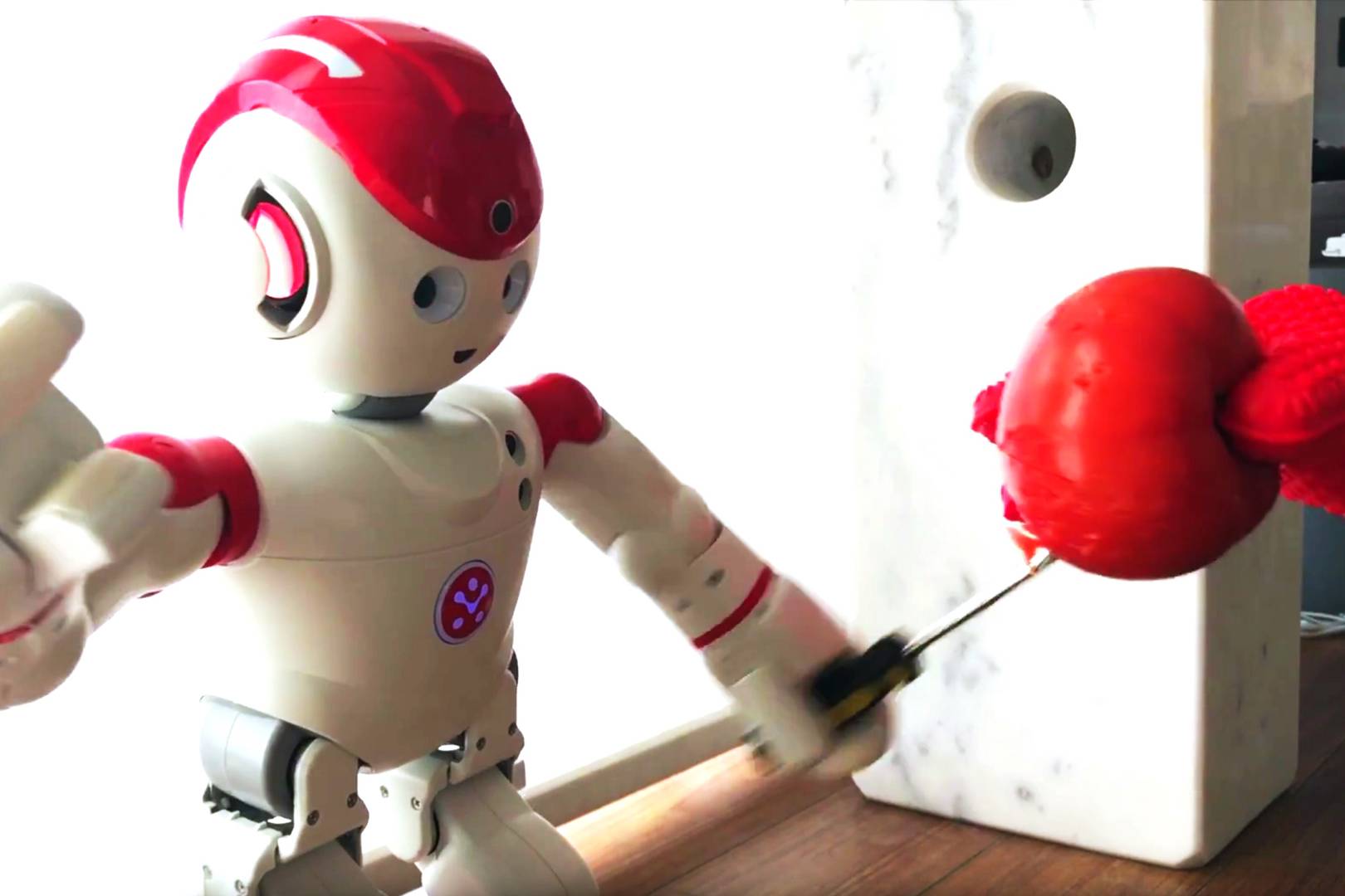 Ethical hackers have turned this robot into a stabbing machine