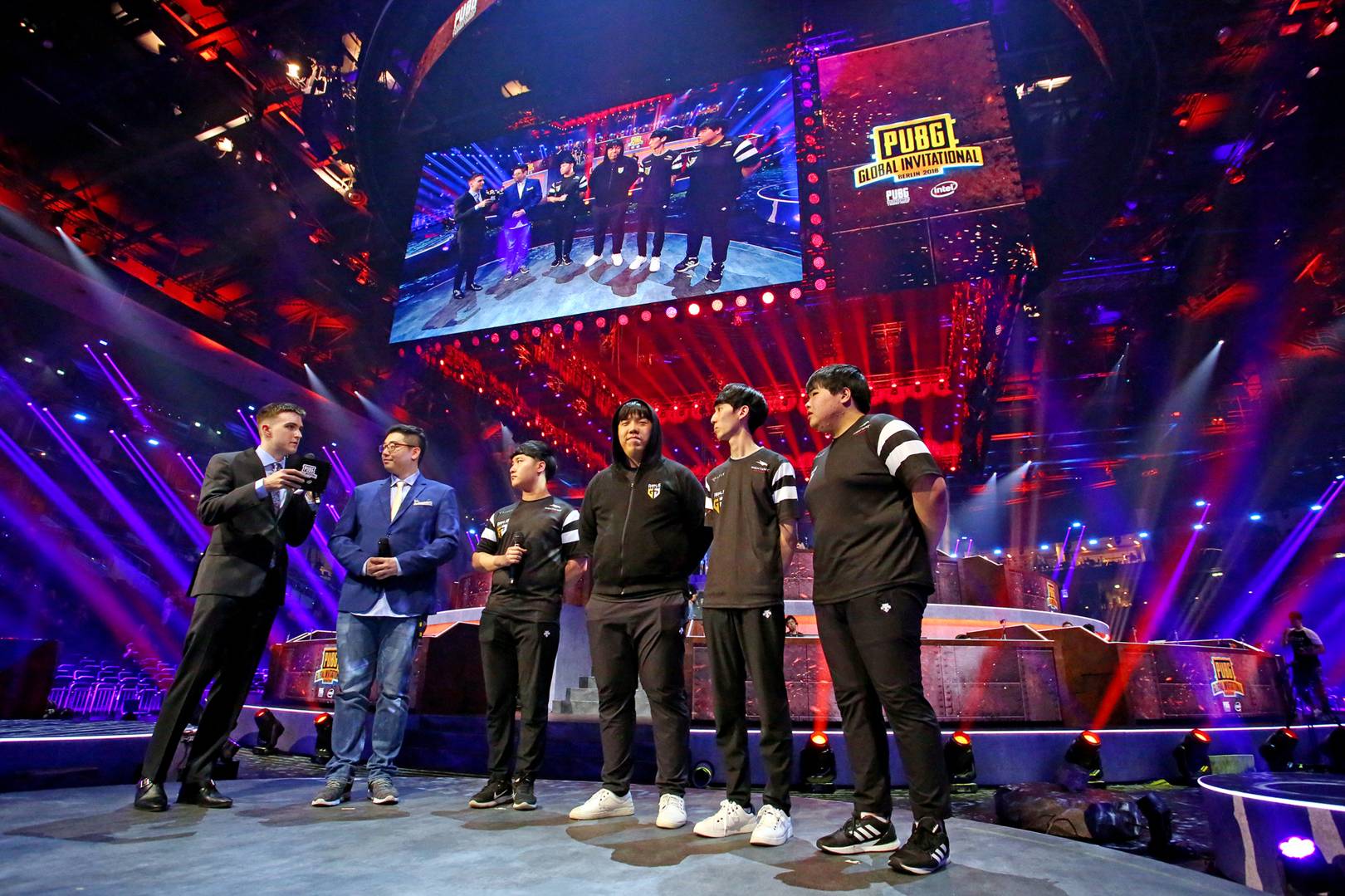Your Move Fortnite How Pubg Won The Race To Make Battle Royale - your move fortnite how pubg won the race to make battle royale games an esports triumph wired uk
