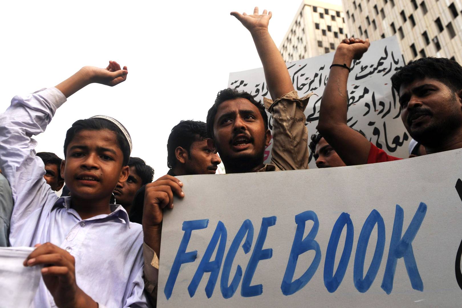 Pakistan court sentences man to death for blasphemy on Facebook