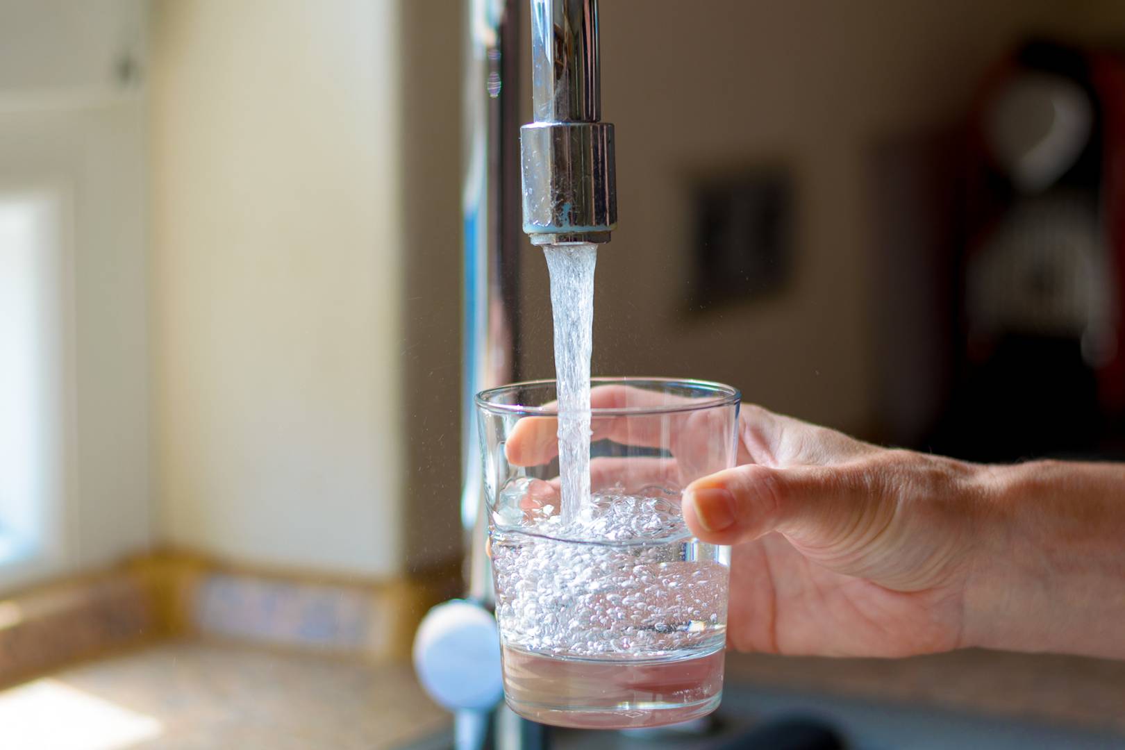 Thursday briefing: Tap water contains plastic microparticles
