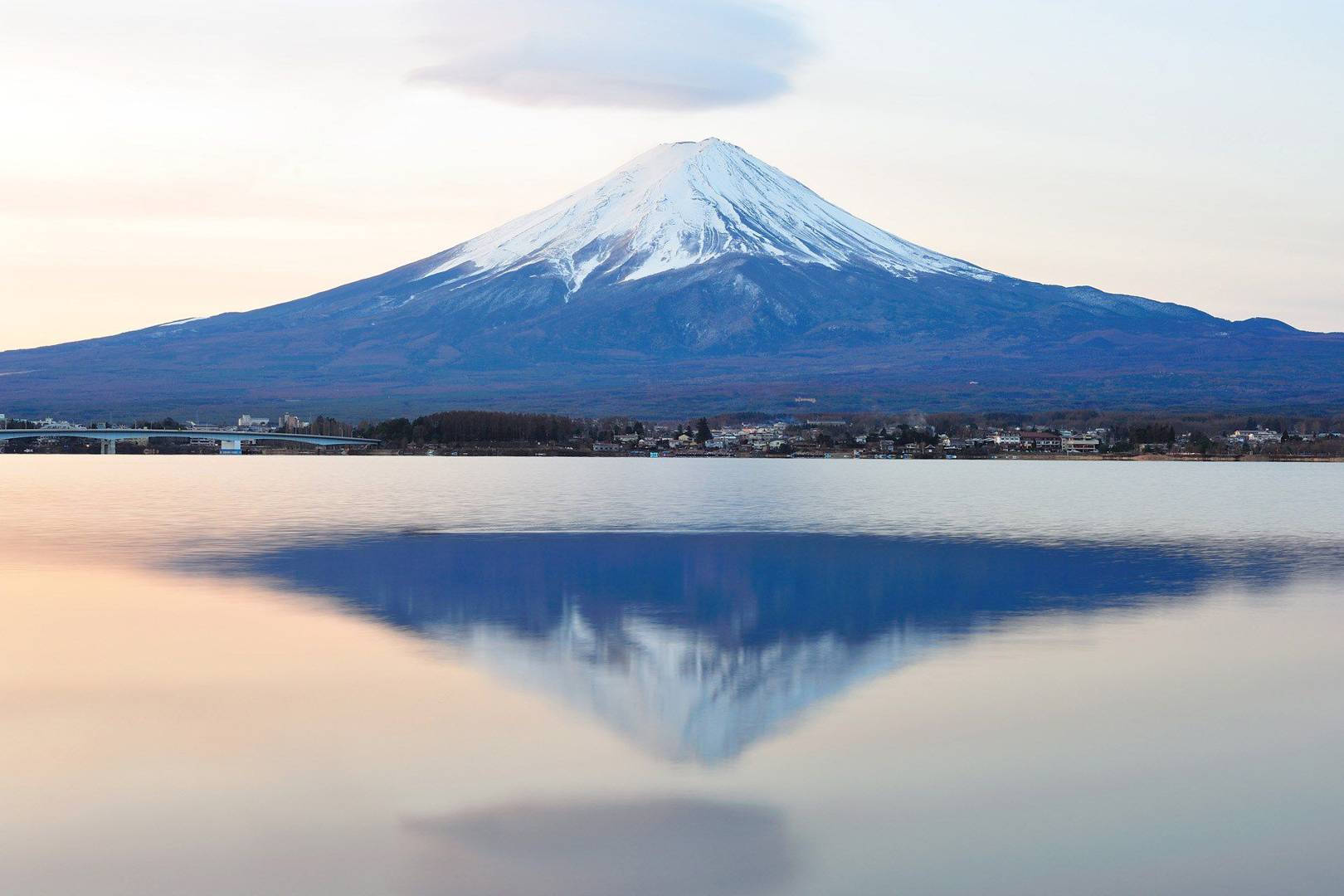 Pressure In Mount Fuji Is Now Higher Than Last Eruption Warn Experts When Will Mount Fuji Explode Wired Uk